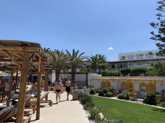 Территория отеля