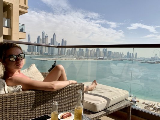 Шикарная терраса и вид на Дубай