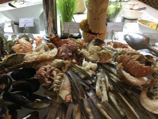 Блюда в основном ресторане