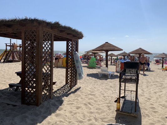 Беседки на пляже с мангалом - бесплатно