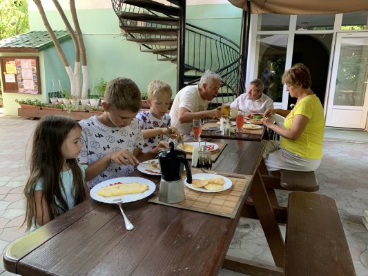 Обедаем в отеле Водограй