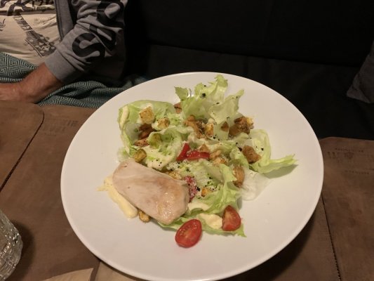 Салат Цезарь