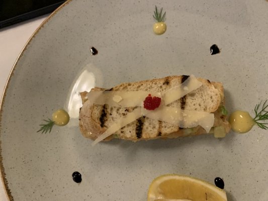 Подобие Тартара из лосося